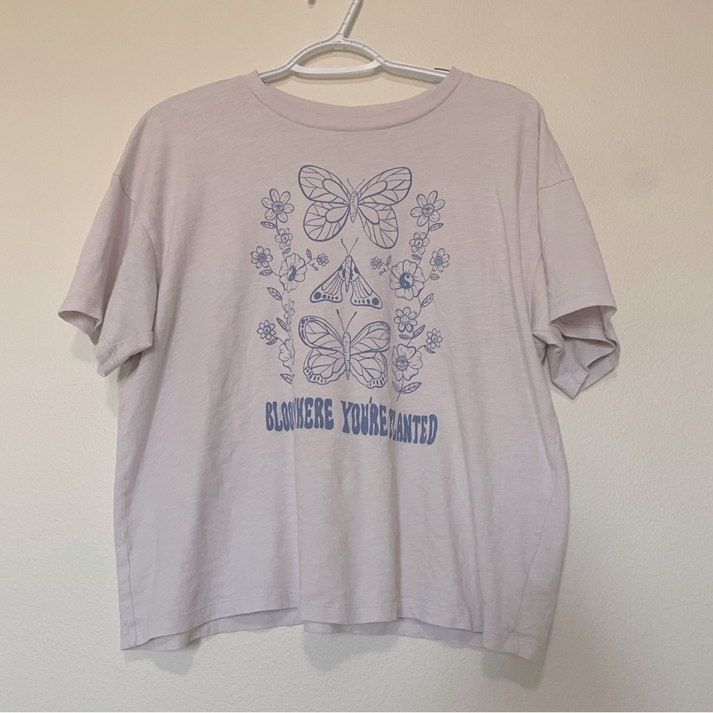 “Bloom where you’re planted” cropped graphic tee